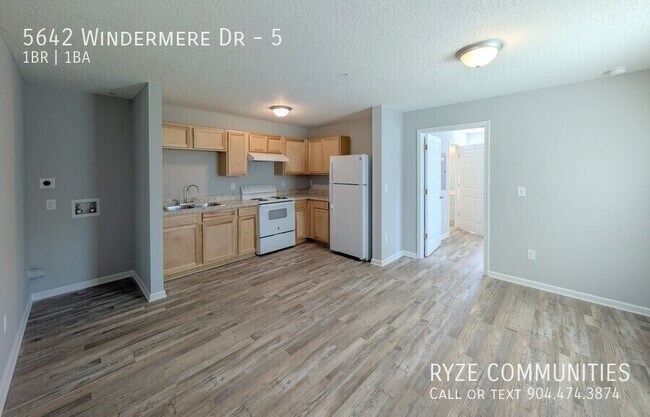 Foto del edificio - 5642 Windermere Dr