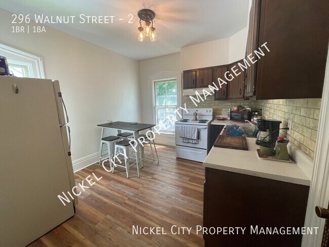 Foto del edificio - 296 Walnut St