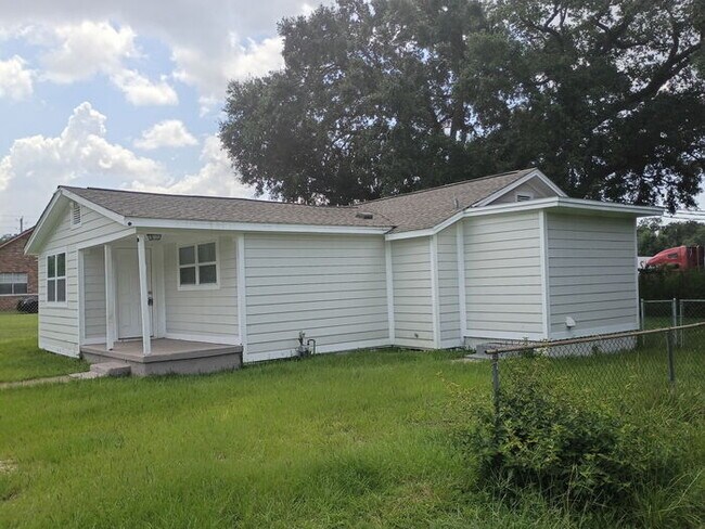 Building Photo - 3055 Melody Ln