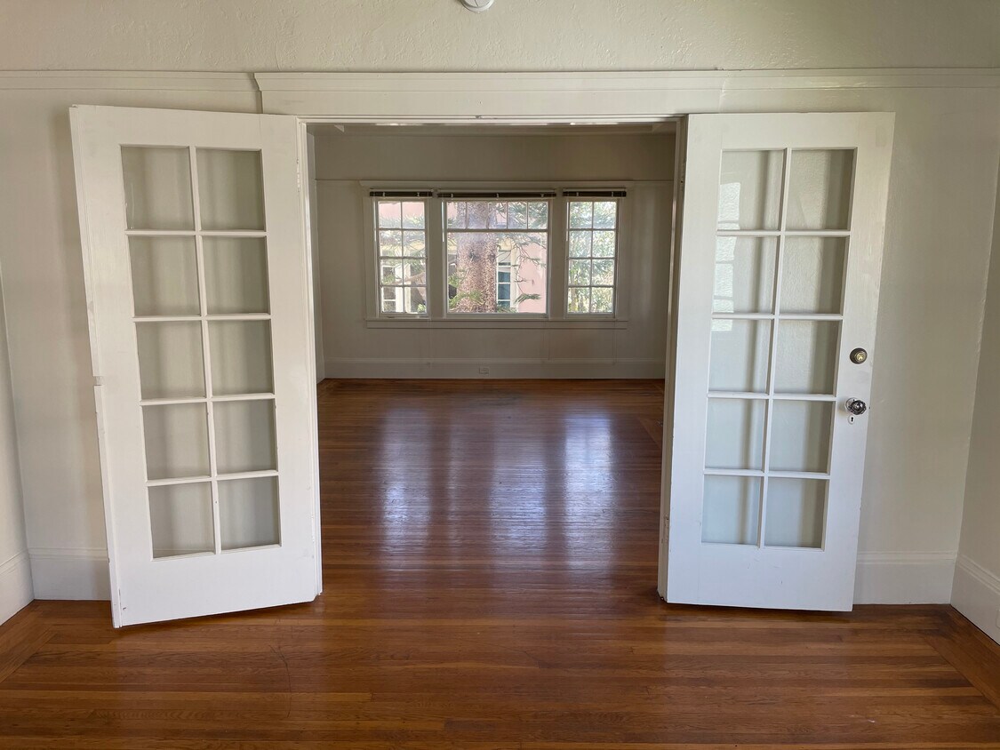 Foto principal - 2167 Virginia St