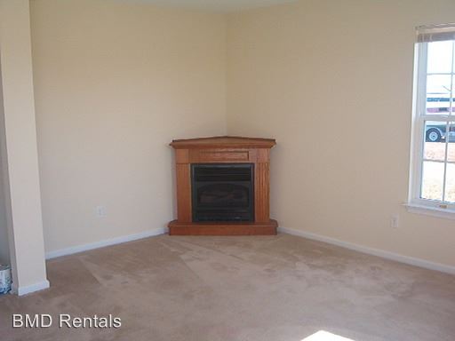 Building Photo - 102 Terrace Way