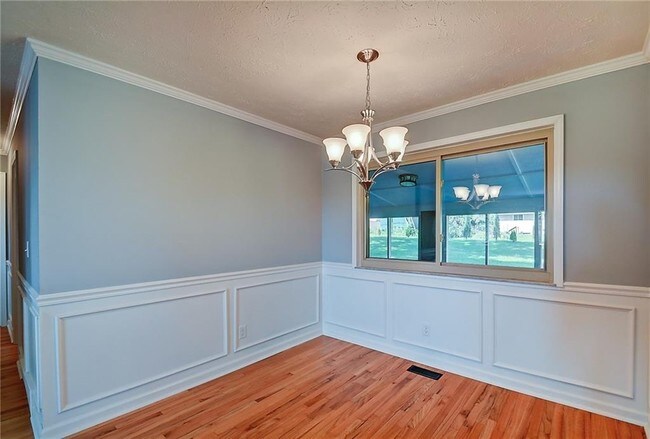 Foto del edificio - 1108 N Morgantown Rd