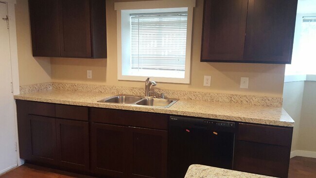 Foto del edificio - 1125 Oakland St