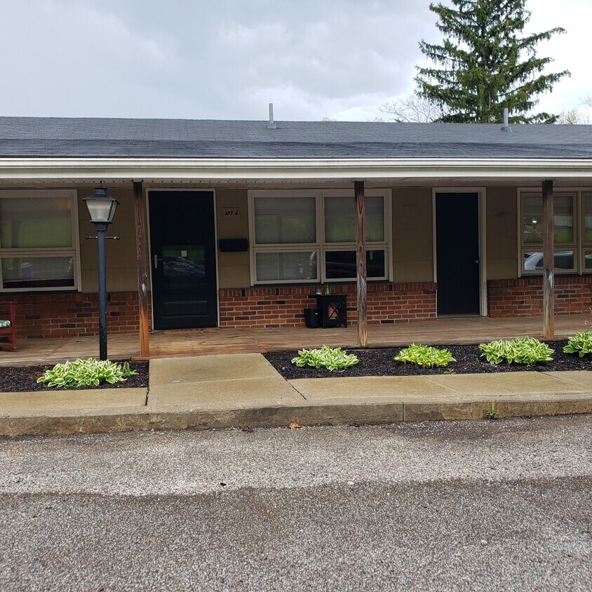 FRONT OF APARTMENT - 1312 Smithfield St