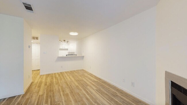 Foto del edificio - 4717 Columbia Ave