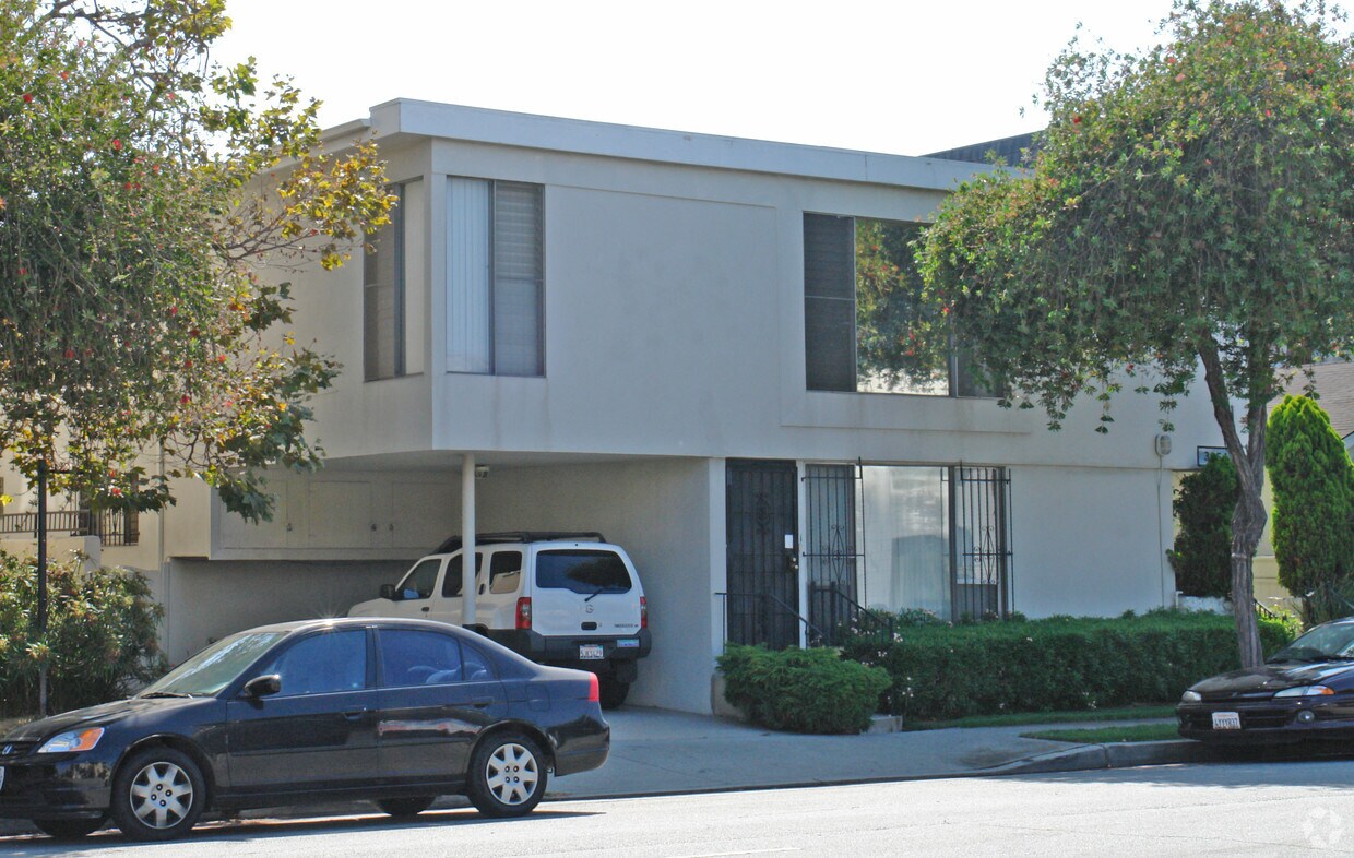 Building Photo - 3654 Motor Ave
