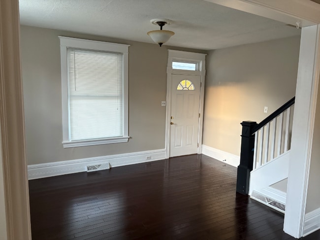 Building Photo - 2319 Herr St