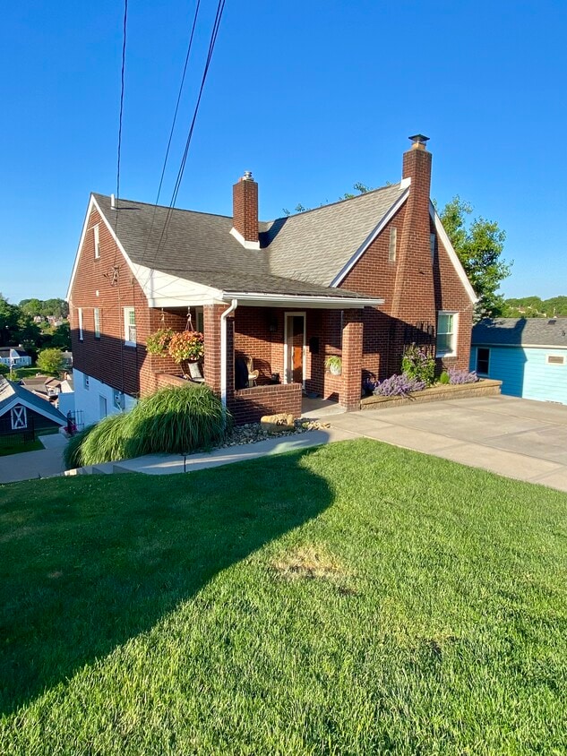 Primary Photo - 624 Glencairn St