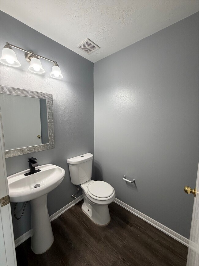 Foto del edificio - 4623 Mi Castillo Ct