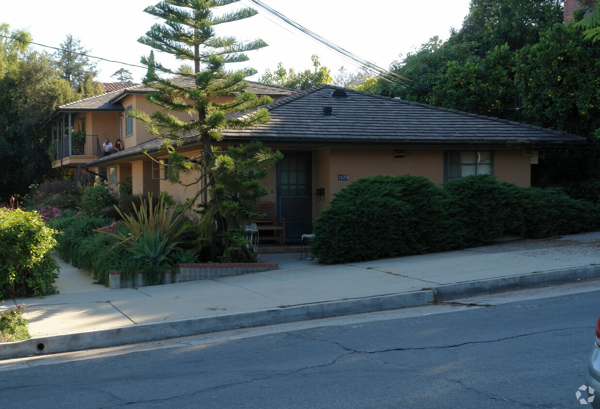 Primary Photo - 1029 Laguna St