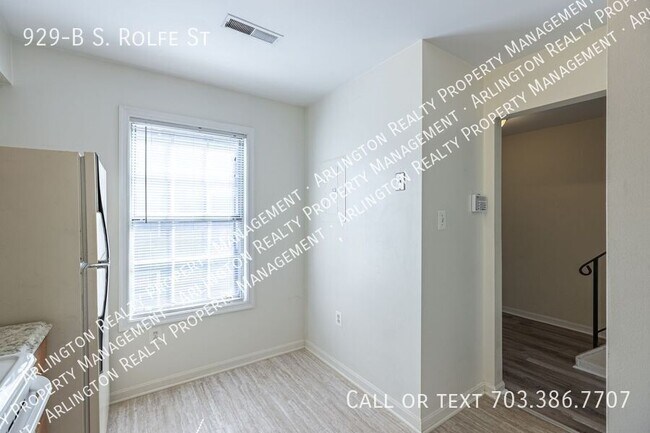 Building Photo - 929-B S Rolfe St