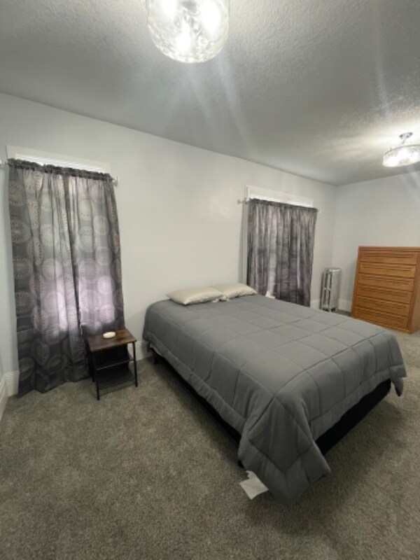 Foto del edificio - 768 Carroll Ave