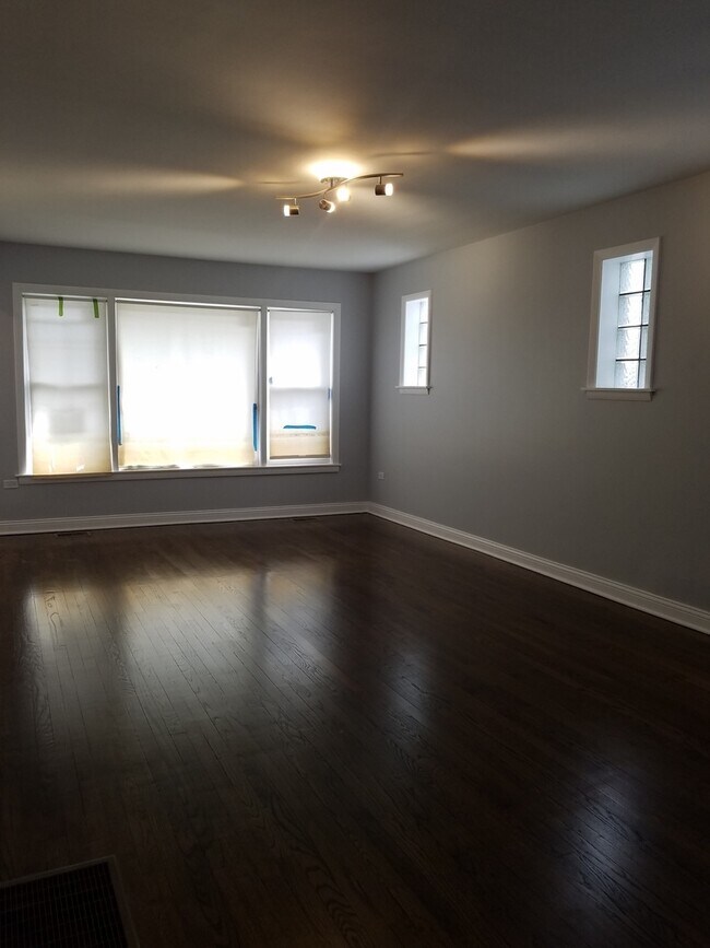 Foto del edificio - 4114 W Cornelia Ave