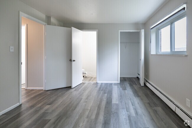 Suite V - Dormitorio 1 - Dorchester Village Apartments