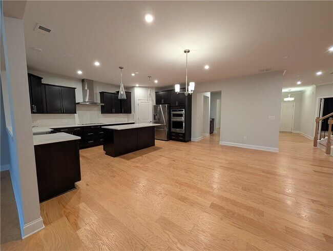 Foto del edificio - 406 Riverclub Rd