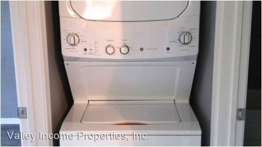 Building Photo - 807 W 3rd St