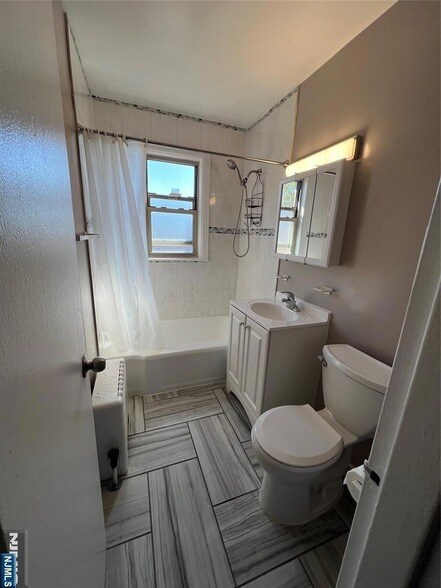 Foto del edificio - 815 Red Rd