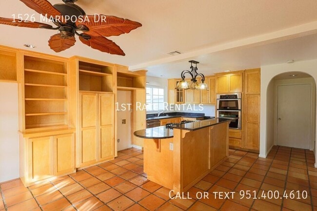 Foto del edificio - 1526 Mariposa Dr