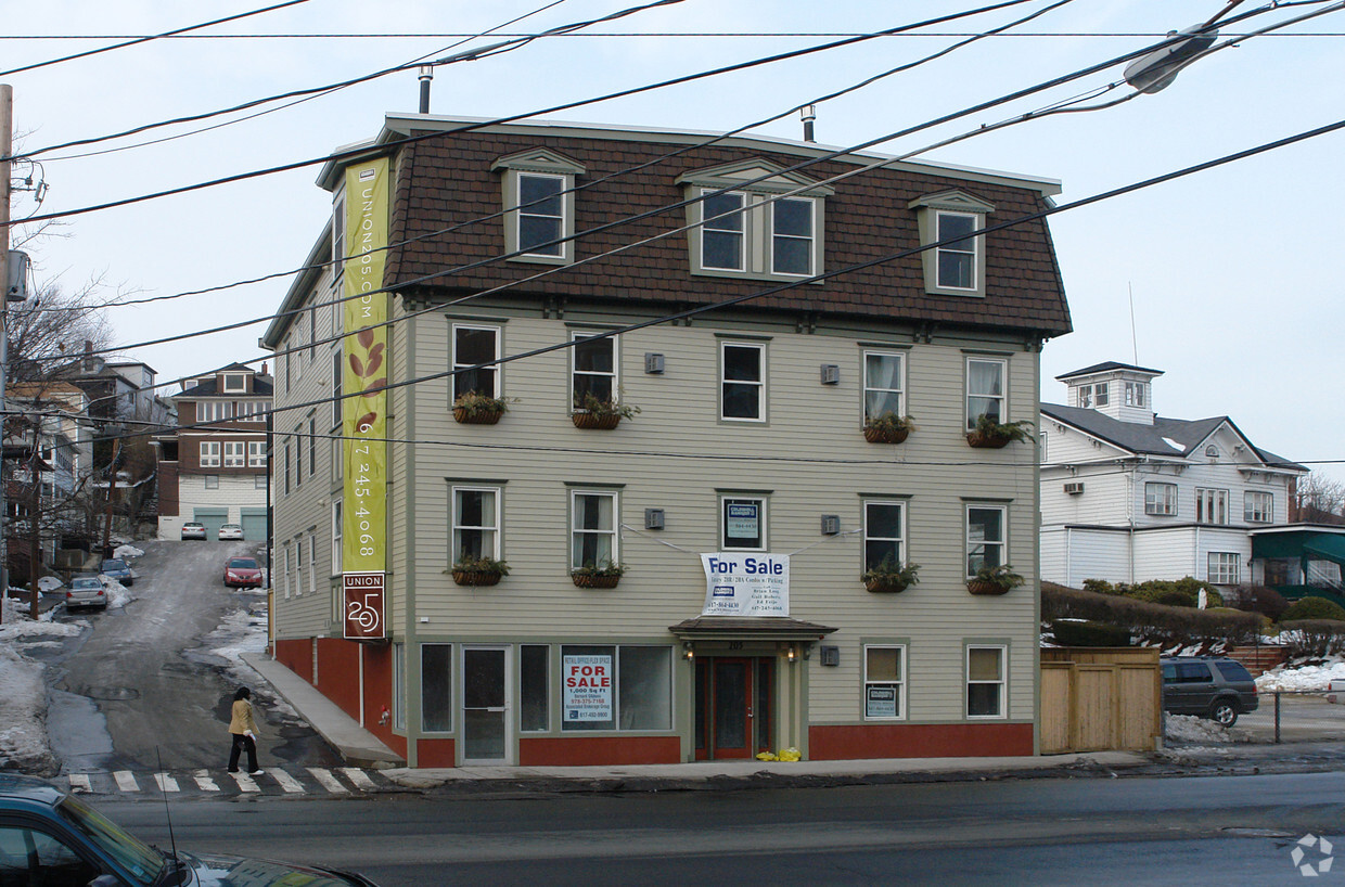 Foto del edificio - 205 Washington St