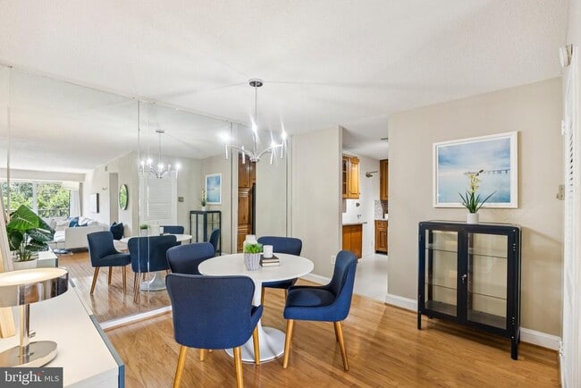 Foto del edificio - 1300 Army Navy Dr