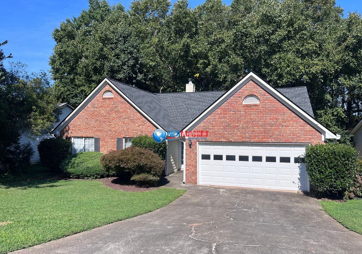Newly renovated ranch in the COLLINS HILL ... - Newly renovated ranch in the COLLINS HILL ...