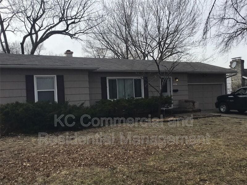 Foto principal - 409 E 110th Terrace