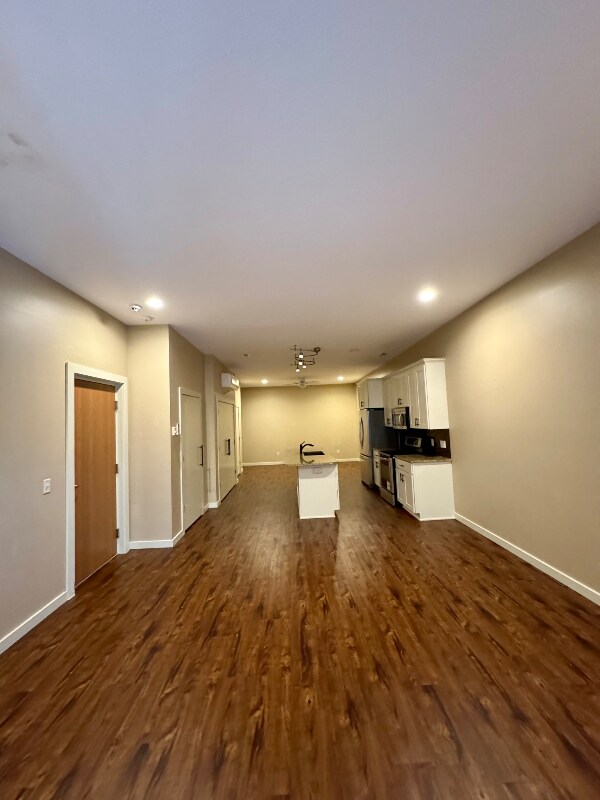 Foto del edificio - 411 N McEwan St