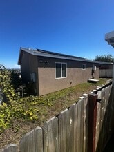 Building Photo - 2015-2019 Burroughs St
