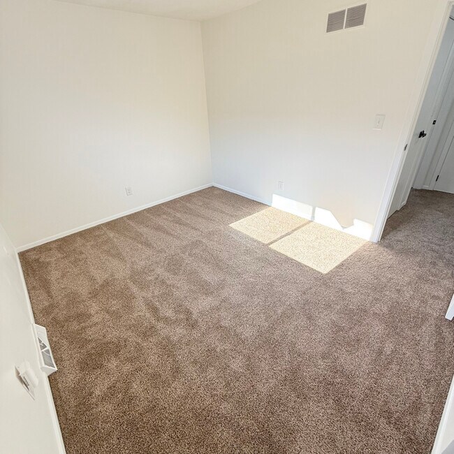 Foto del edificio - 235 Hamilton Ave