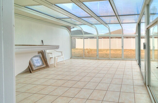 Foto del edificio - Great Freshly updated 3 bed 2 bath!