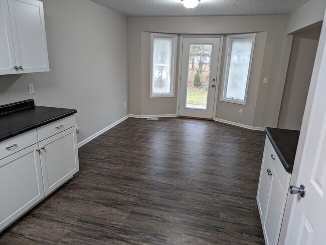 Dining Room - 15210 Water Oak Plz