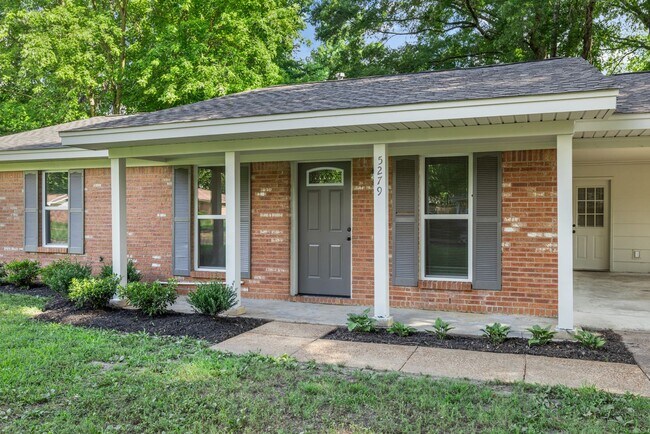 Building Photo - 3 bedroom, 2 bath recently updated in Horn...