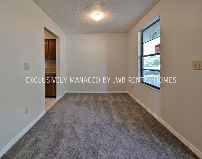 Foto del edificio - 467 Crabapple Ct