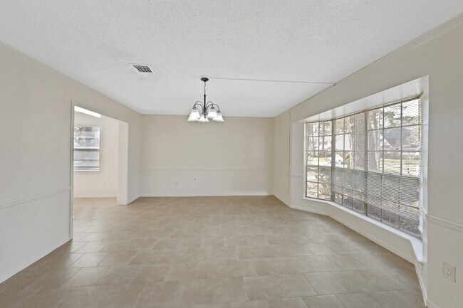 Foto del edificio - 5915 Miller Valley Dr