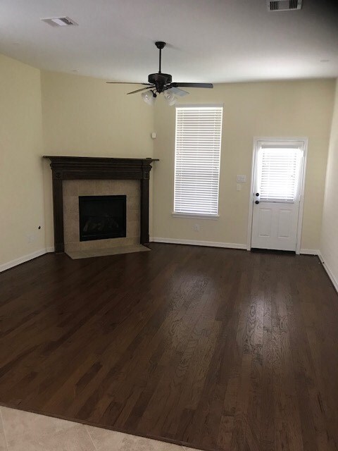 Foto del edificio - 2839 Weldons Forest Dr