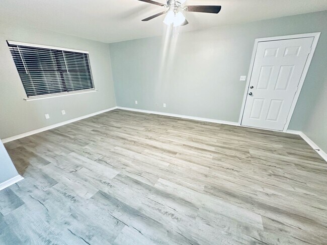 Foto del edificio - 500 Lincoln St