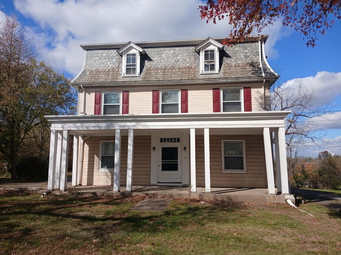 Foto principal - Renovated/Restored Upper Gwynedd Single Ho...
