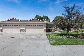 Building Photo - 8333 N Duncan Ln