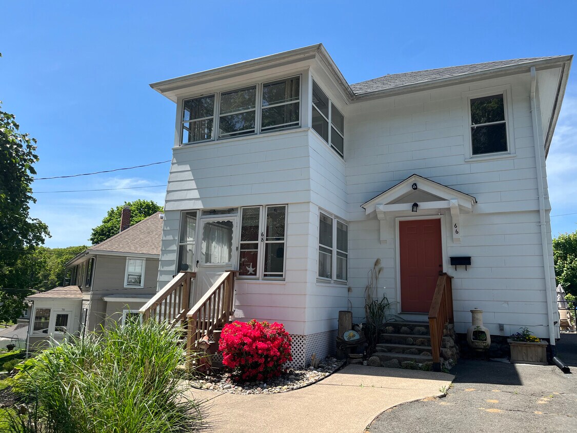 Primary Photo - 66 Mills St