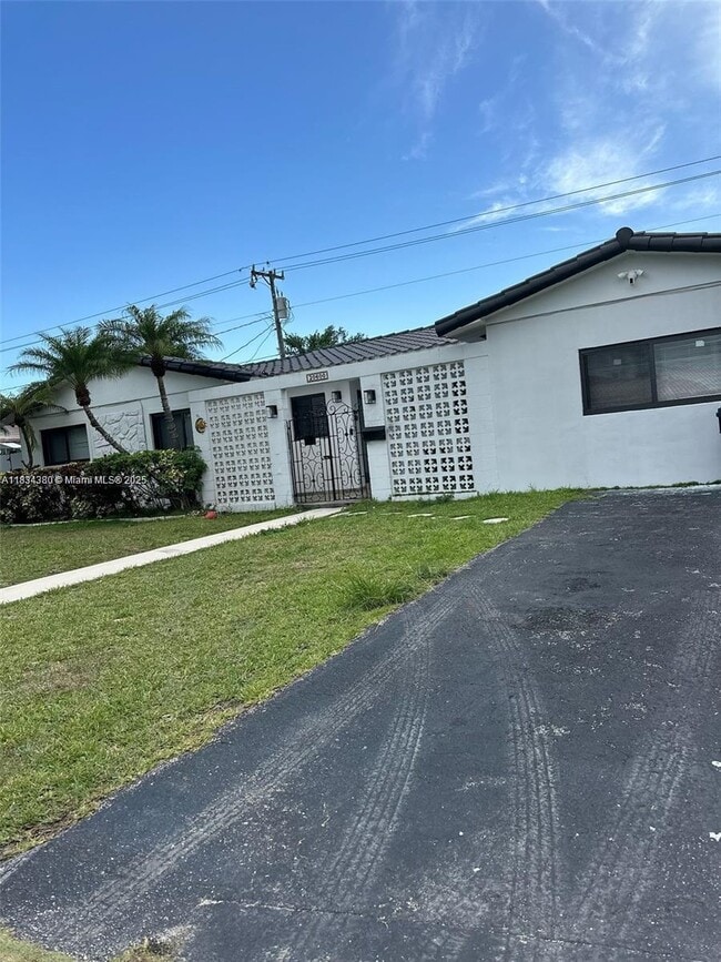 Building Photo - 20600 SW 116th Rd