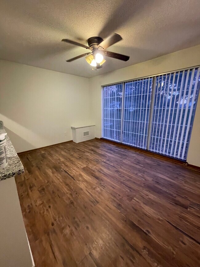 Foto del edificio - 1103 NW Porter Ct