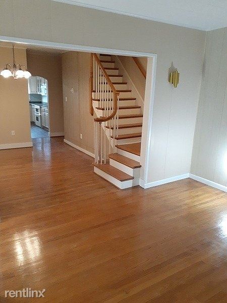 Foto del edificio - 3 br, 1.5 bath House - 535 East 20th Street