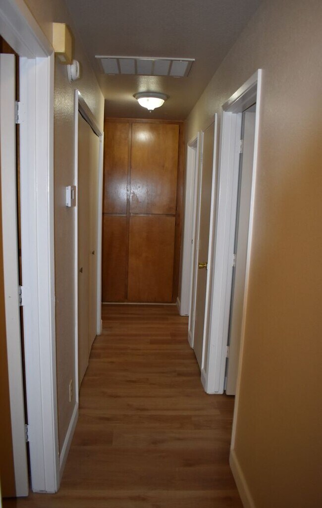 Foto del edificio - Updated and Well Maintained Winters Home!