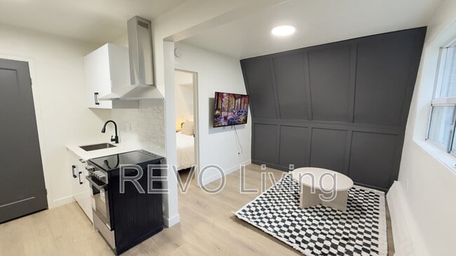 Building Photo - 62 Triller Ave