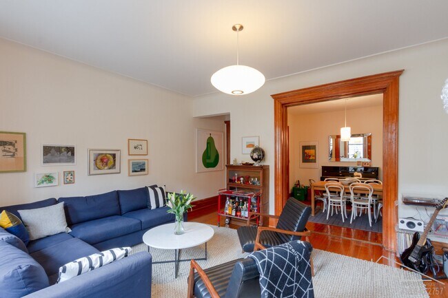 Foto del edificio - 461 3rd Street #2RR