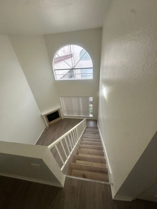 Interior Photo - The Premier on Moorpark