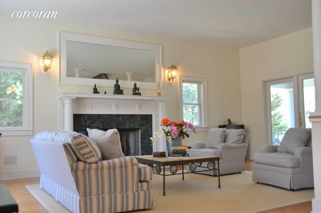 Foto del edificio - 82 W Gate Rd