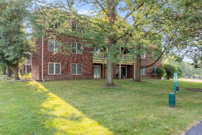 Building Photo - 210 Glengarry Dr