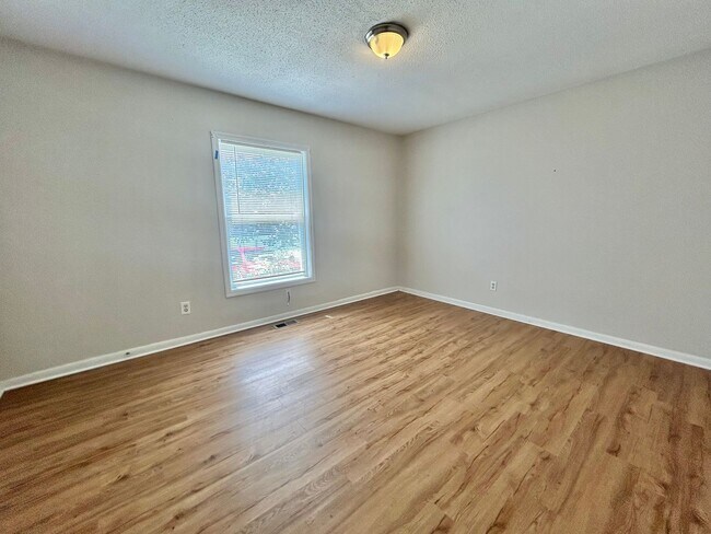 Foto del edificio - 2 bedroom/1 bath unit in West Knoxville!