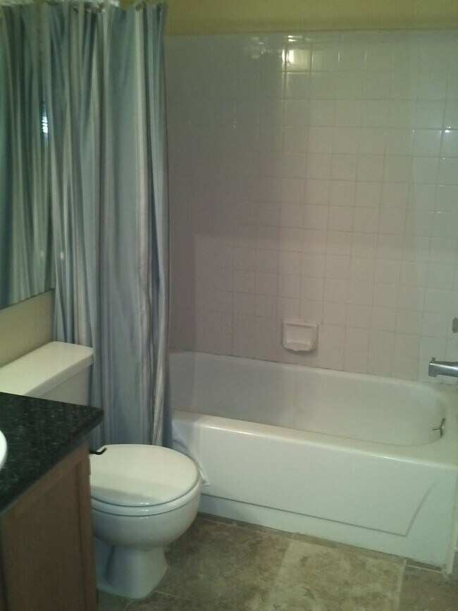 Building Photo - 1 Bedroom East Orlando Colonial Landings 1...